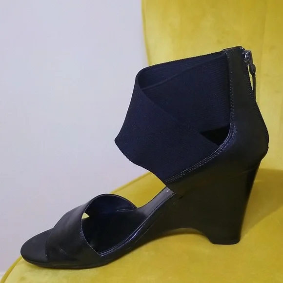 Franco Sarto Black Ankle Strap Open-Toe Wedge 7.5M - Picture 3 of 5